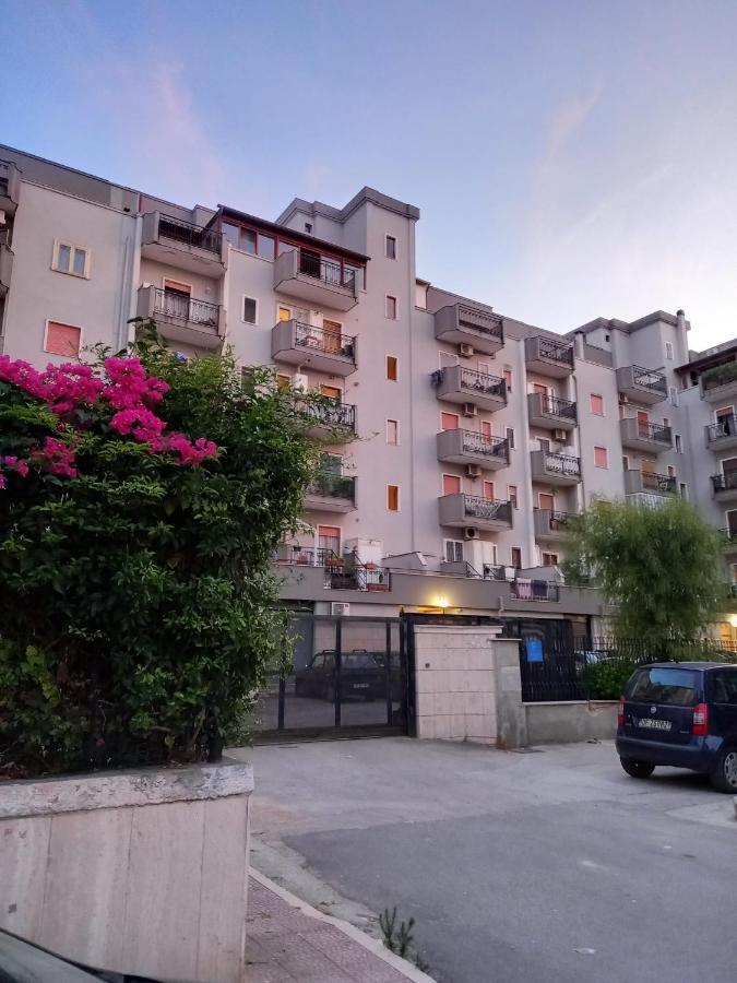 Hauze Trani Apartment Екстериор снимка